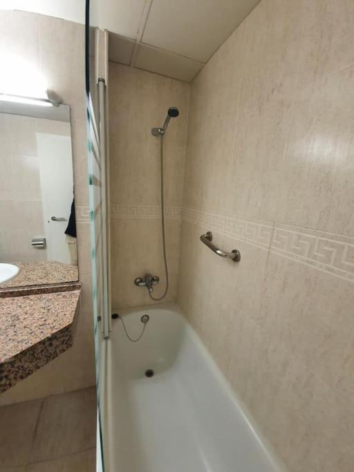 Ferienwohnung Centro De Salou-2 Minutos De La Playa-Wifi-Piscina Exterior foto