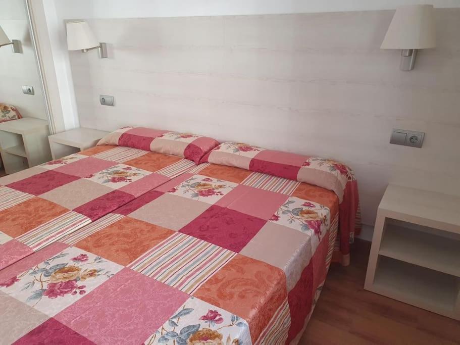 Ferienwohnung Centro De Salou-2 Minutos De La Playa-Wifi-Piscina Exterior foto